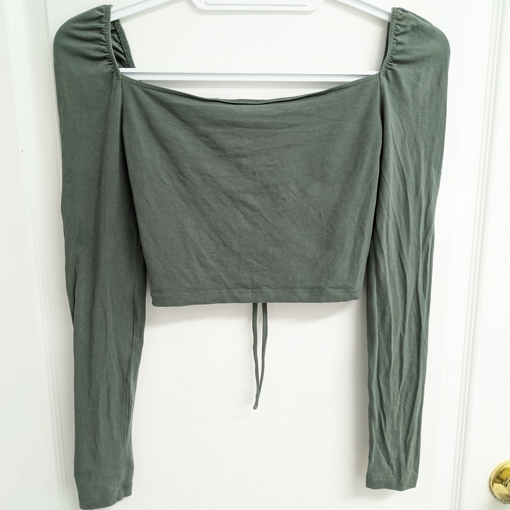 Aritzia TNA women's green long sleeves crop ruched top size XS - Picture 3 of 9